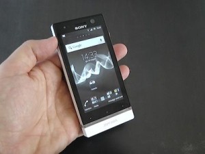 Sony-Mobile-Xperia-U_64319_1